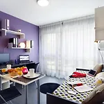 Nemea شقة فندقية 3*
